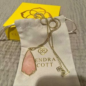 EUC Kendra Scott rose quartz long gold necklace